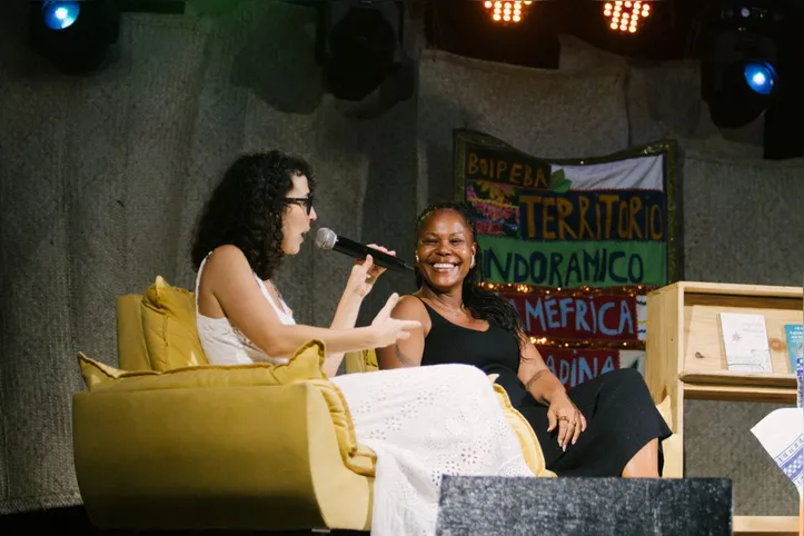 Escritora e comunicadora Lili Almeida durante participação na 4ª edição da Flipeba, em 2025