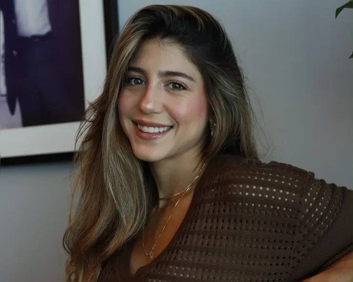 Letícia Imbassahy em ação especial da Toutz Pizza para celebrar o Dia dos Pais
