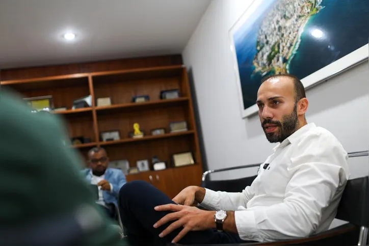 Para o CEO da AtlasIntel projeta que IA não será decisiva nas eleições deste ano.