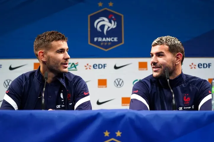 Theo e Lucas Hernández