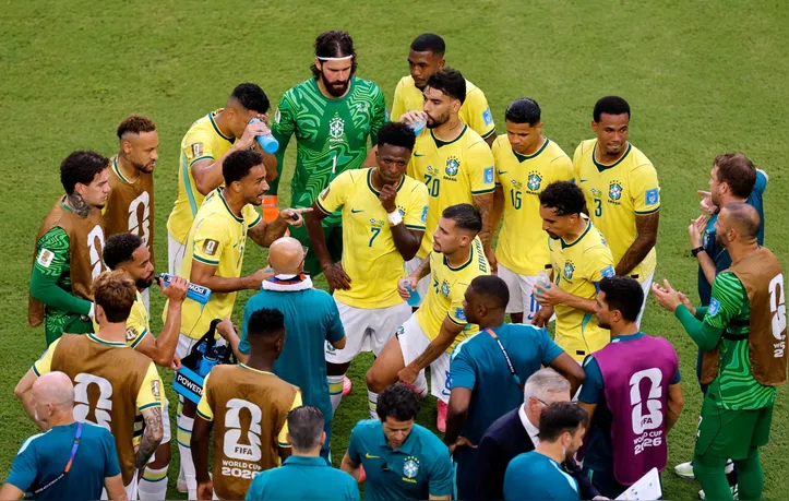 Pausa para hidratação em jogo do Brasil na Copa do Mundo