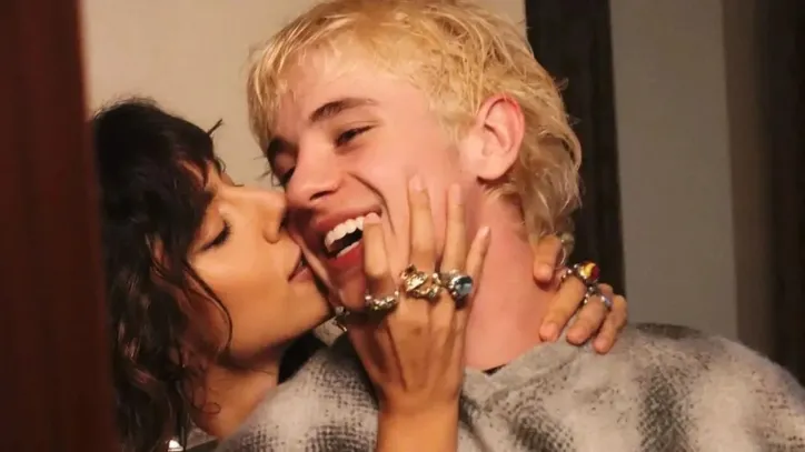 Juliano Floss e Marina Sena