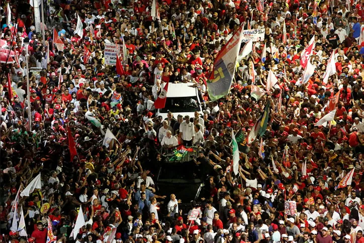 Lula durante ato de campanha no dia 12/10/2022