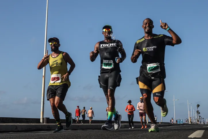 Maratona na orla de Salvador em 2023