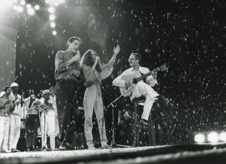 Maria Bethânia com Chico Buarque e Baden Powell em show de 1986