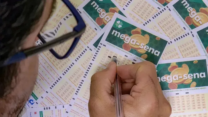 Sortudos acertaram cinco das seis dezenas do concurso