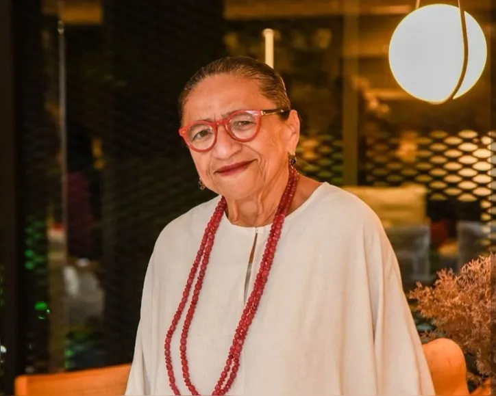 Licia Fabio celebra aniversário em clima junino durante mais uma edição do tradicional Forró D'Licia