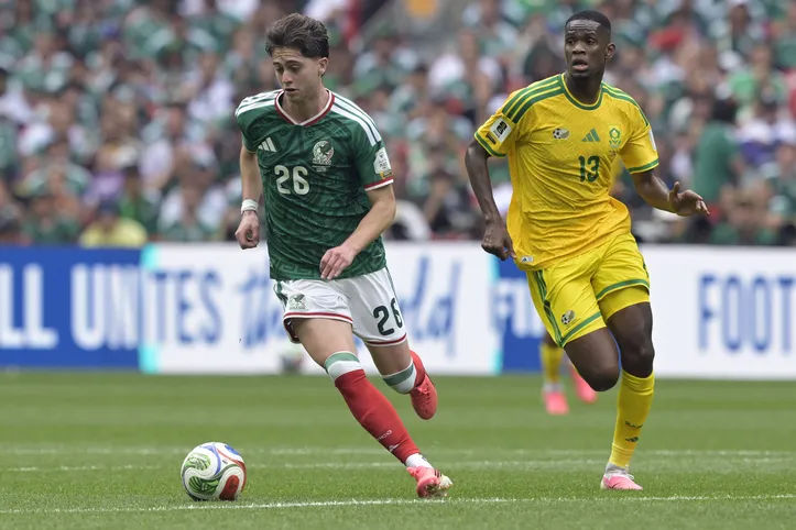 México venceu a África do Sul na abertura da Copa do Mundo