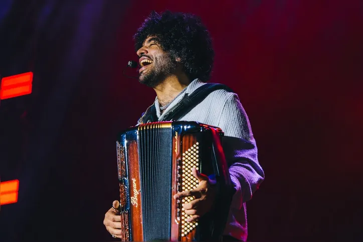 Maestrinho animou com autêntico forró nordestino.