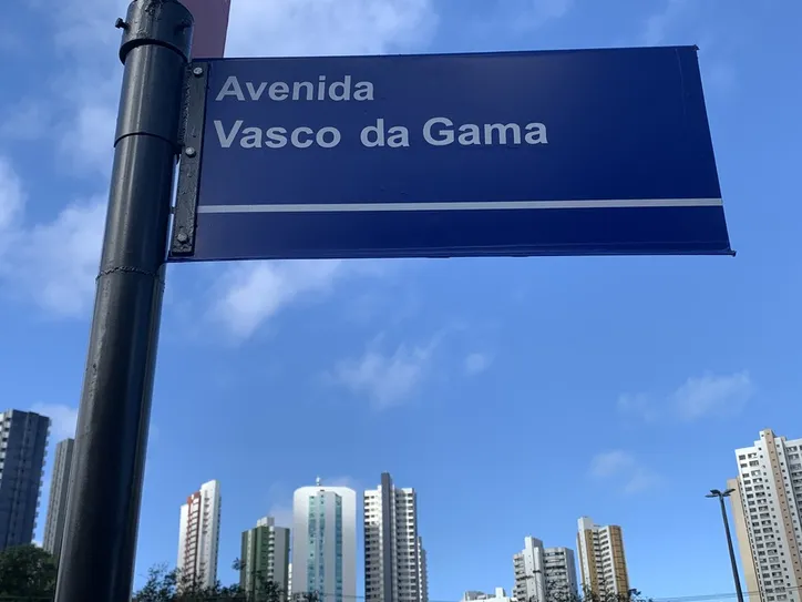 Placa da Avenida Vasco da Gama