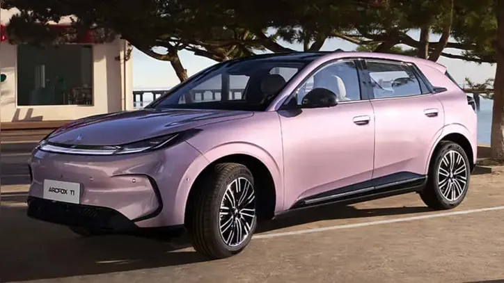 BAIC Arcfox T1