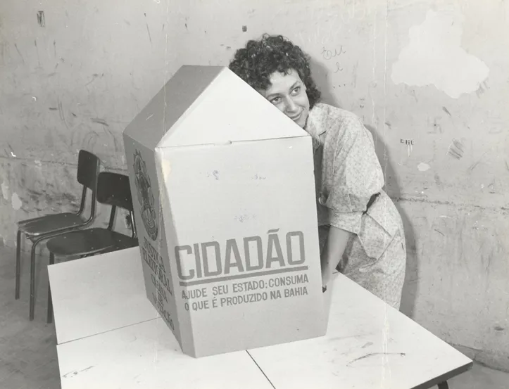 Lídice da Mata durante as eleições de 1990