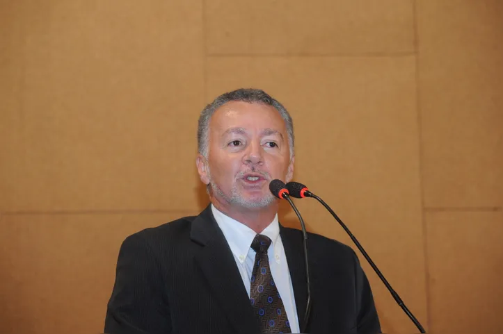 Deputado estadual Bobô (PCdoB)