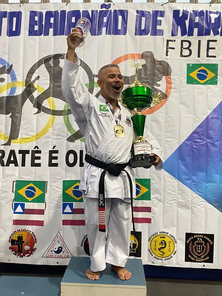 Sensei e Kyoshi Adilson Charles criou a ACKAC em 2021