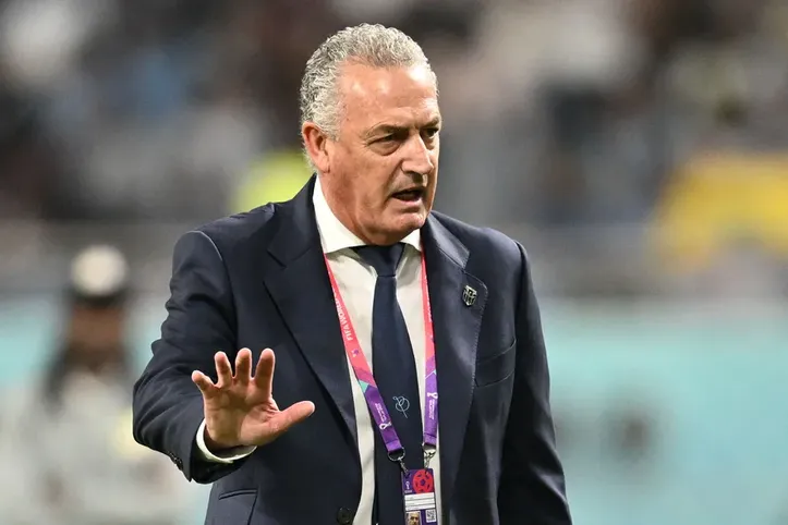 Técnico do Paraguai, Gustavo Alfaro