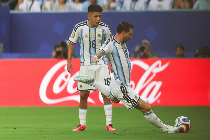 Almada pela Argentina na Copa do Mundo de 2026