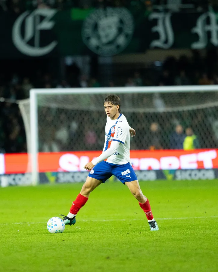 Román Gómez em campo