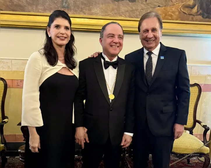 Roberto Kalil com a esposa Claudia Cozer e Jadelson Andrade