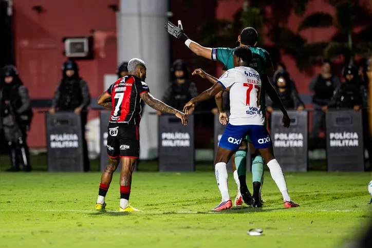 Marinho e Cacá foram punidos pelo STJD
