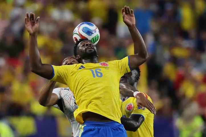 Jefferson Lerma pela Colômbia na Copa do Mundo