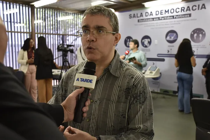 Imagem ilustrativa da imagem TRE-BA exibe nova ordem de voto e segurança das urnas para 2026
