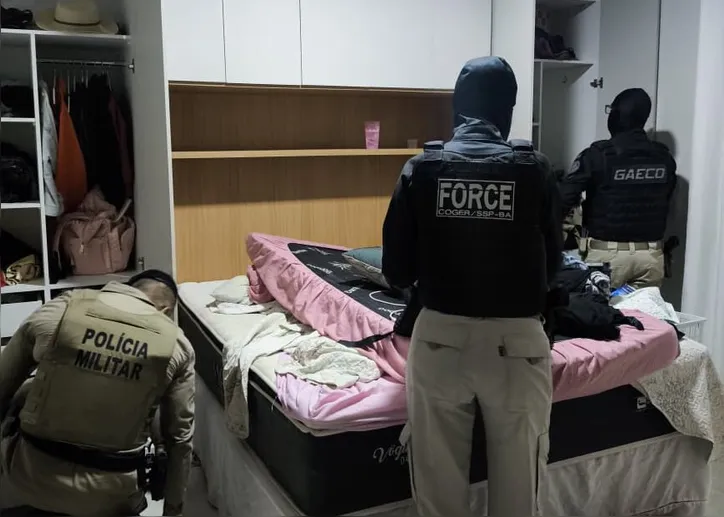 Imagem ilustrativa da imagem Três PMs são alvo de operação por homicídio e fraude fiscal na Bahia