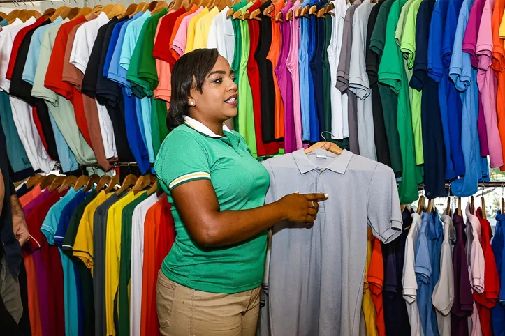 Rebeca Vidal, vendedora da loja Polo Salvador, pontuou os benefícios da linha ecológica