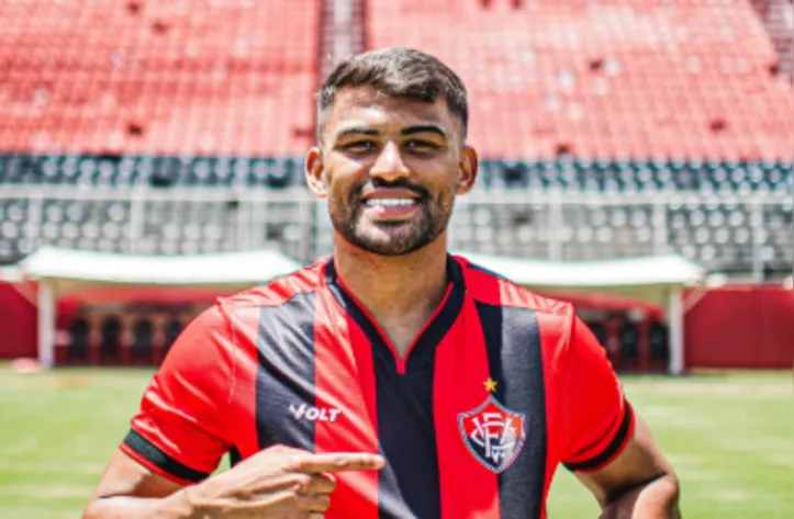 Ronald, jogador do Vitória