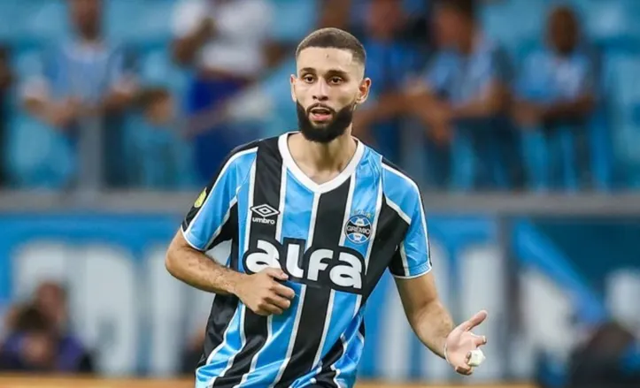 Wagner Leonardo em campo pelo Grêmio