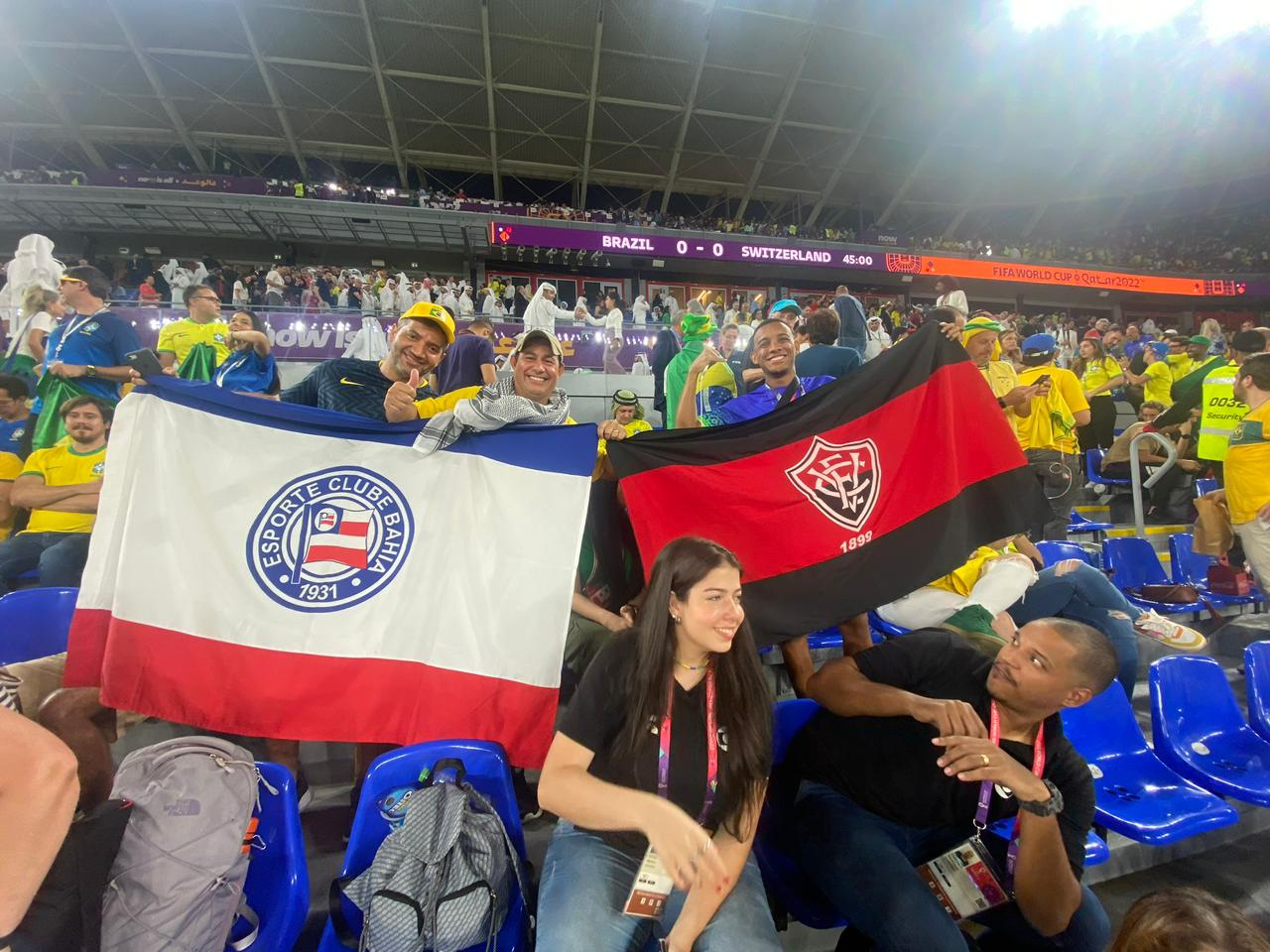 Bandeiras do Bahia e do Vitória na Copa do Mundo do Catar