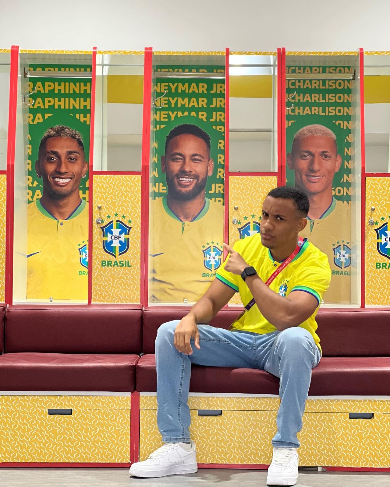 Vitor no vestiário da Seleção Brasileira na Copa do Mundo do Catar