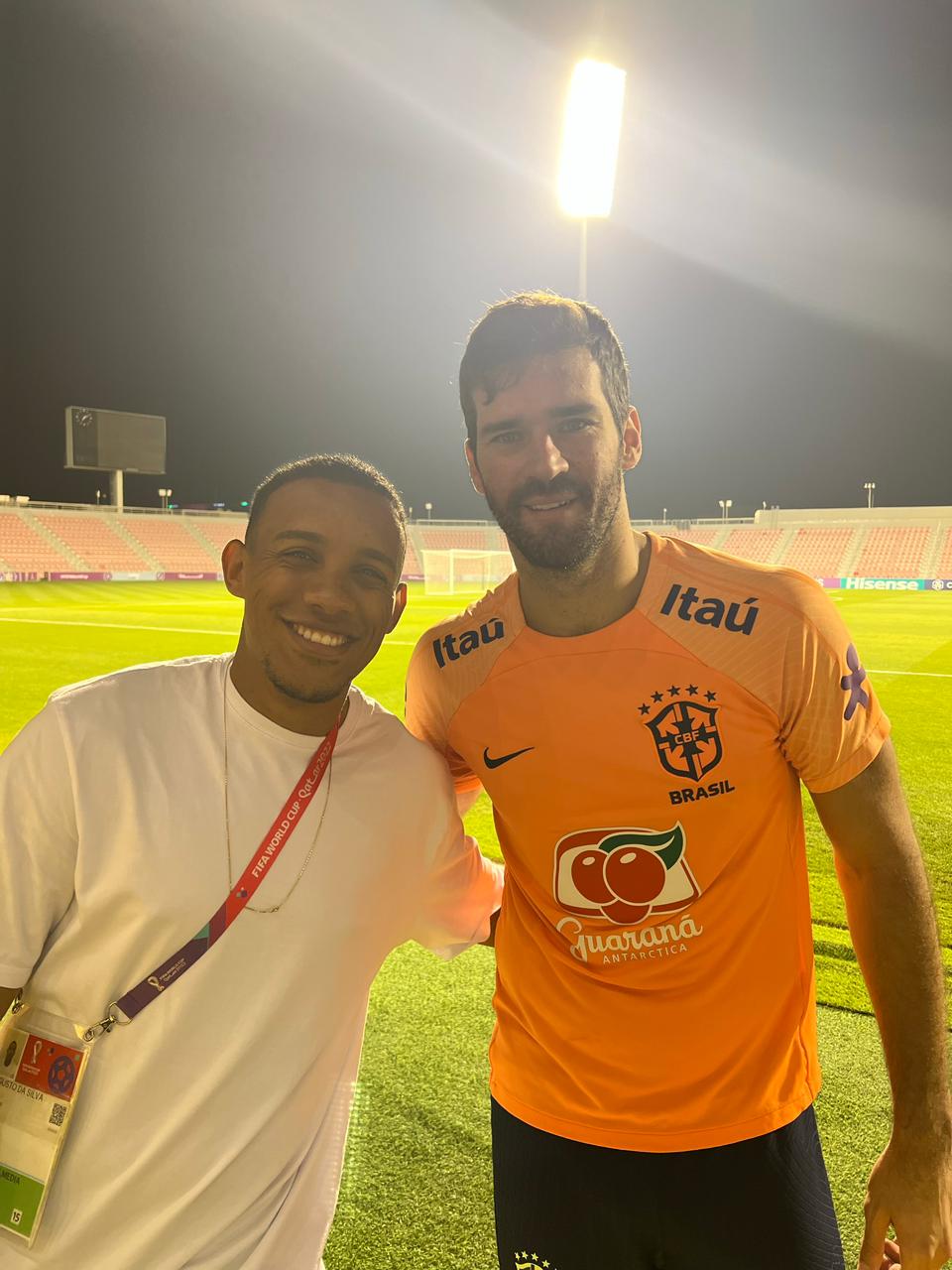 Vitor e Alisson, goleiro da Seleção Brasileira