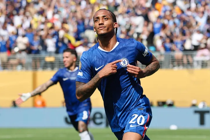 João Pedro pelo Chelsea