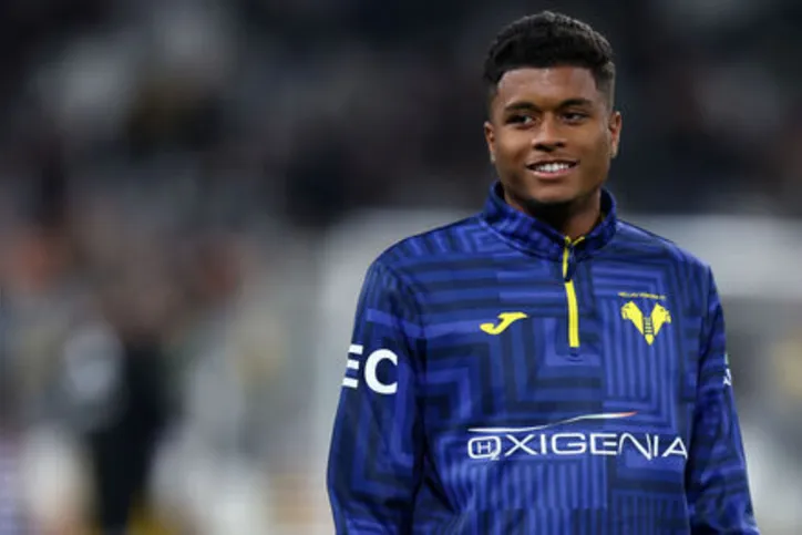 Charlys em campo pelo Hellas Verona