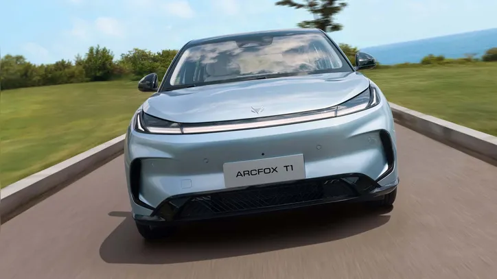 BAIC Arcfox T1