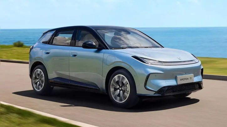 BAIC Arcfox T1