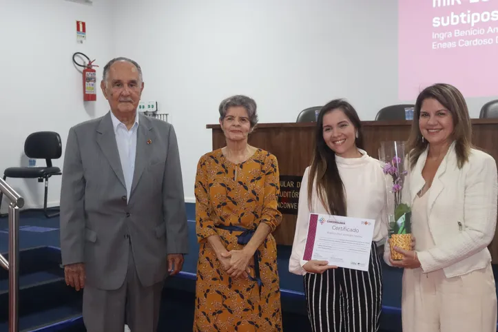 Dr. Aristides Maltez e Romilda Maltez com Ingra Costa e Ana Cláudia Imbassahy