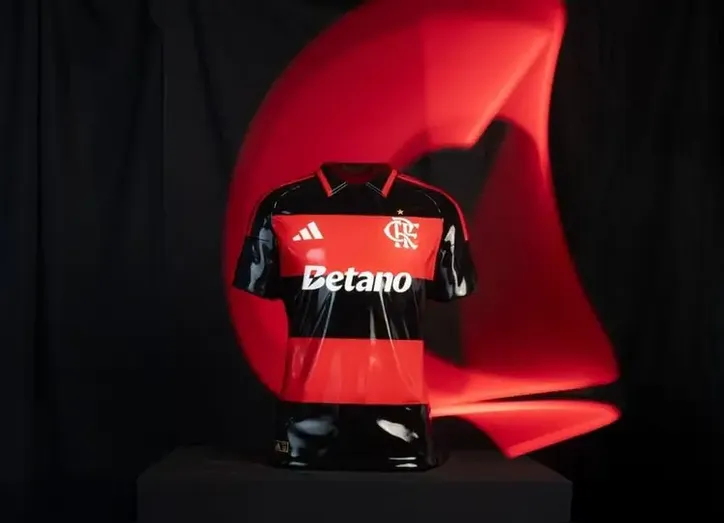 Camisa do Flamengo com patrocínio da Betano