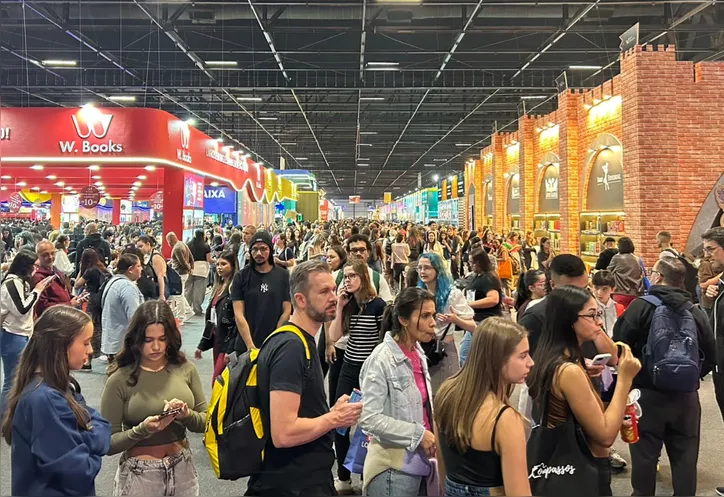 Público na Bienal Internacional do Livro de São Paulo