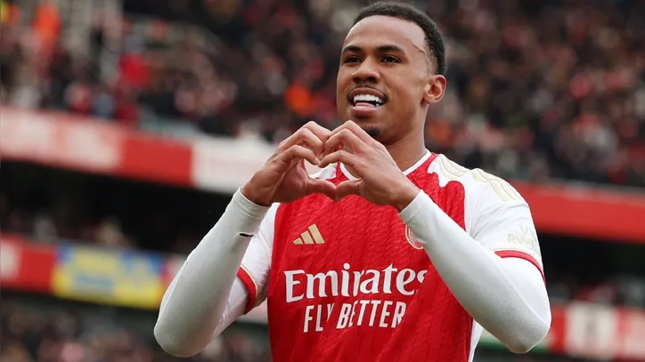 Gabriel Magalhães pelo Arsenal