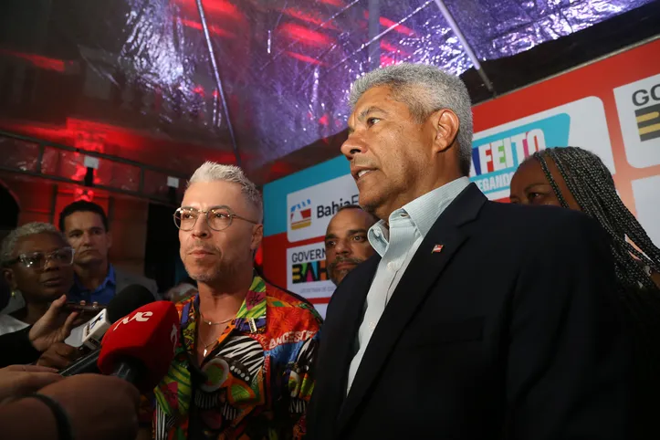 Jerônimo Rodrigues,Bruno Monteiro e autoridades na coletiva de imprensa