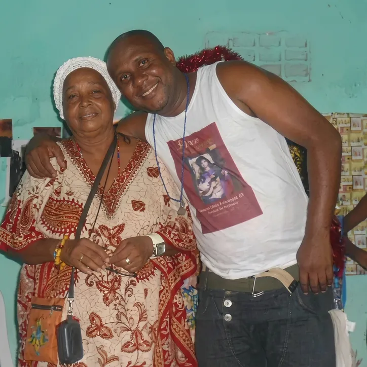 Mãe Bernadete e o filho, Binho do Quilombo