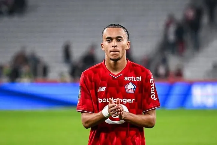 Ethan Mbappé pelo Lille