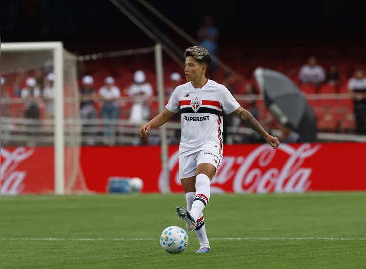 Bia Menezes, atleta do São Paulo