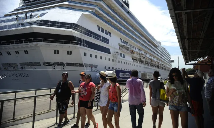Temporada de cruzeiros deve levar 179 mil turistas à Bahia