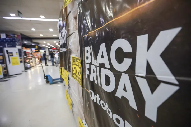 São Paulo (SP) - 27/11/2025 - Loja em Osaco abre suas portas para seus clientes dando início a Black Friday.
Foto Paulo Pinto/Agencia Brasil
