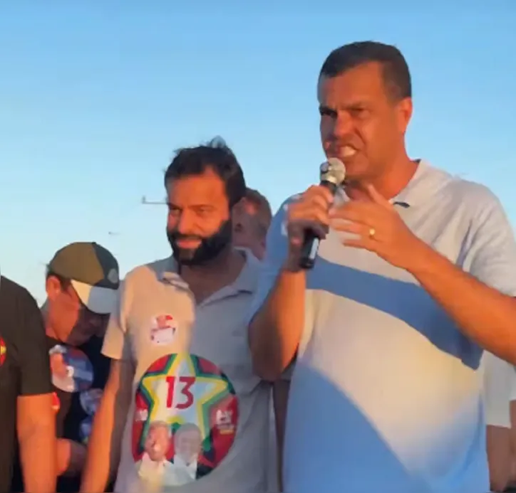 Imagem ilustrativa da imagem ​Dal Barreto divide palanque com prefeitos da base de Jerônimo na Bahia