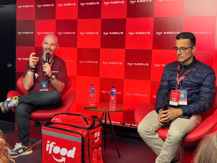 Arnaldo Bertolaccini, VP Logística do iFood, em coletiva de imprensa no iFood Move 2026