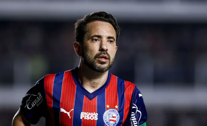 Everton Ribeiro em campo pelo Bahia
