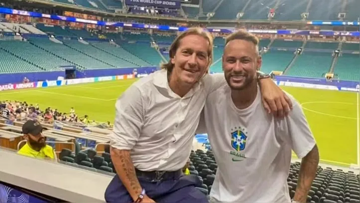 Míchel Salgado com Neymar